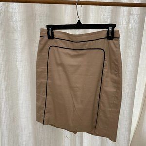 ANN TAYLOR KHAKI MINI PENCIL SKIRT WITH BLACK PIPING